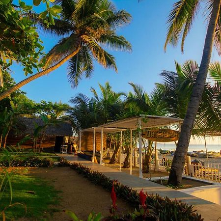 Water Edge Hotel & Restaurant Arugam Bay Exterior foto