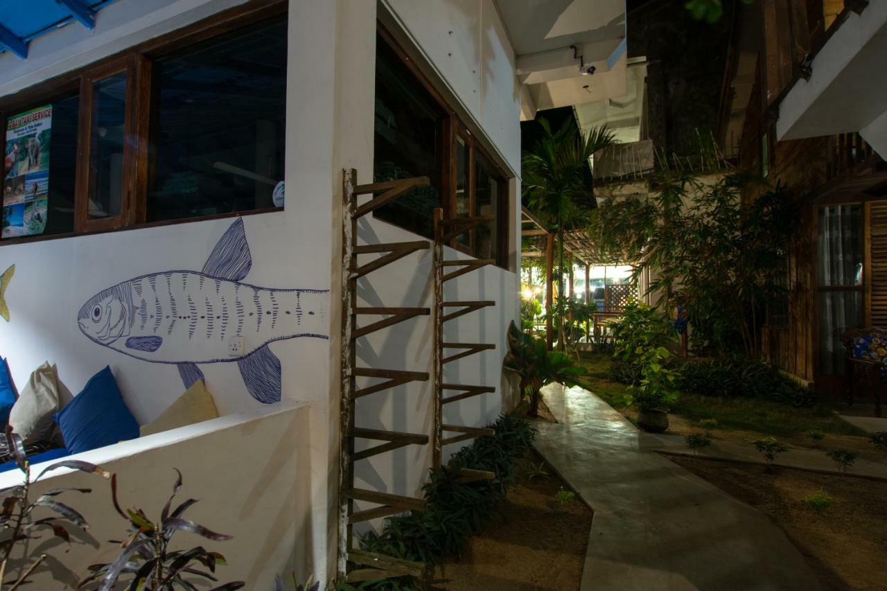Water Edge Hotel & Restaurant Arugam Bay Exterior foto
