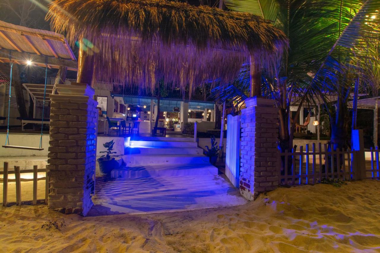 Water Edge Hotel & Restaurant Arugam Bay Exterior foto
