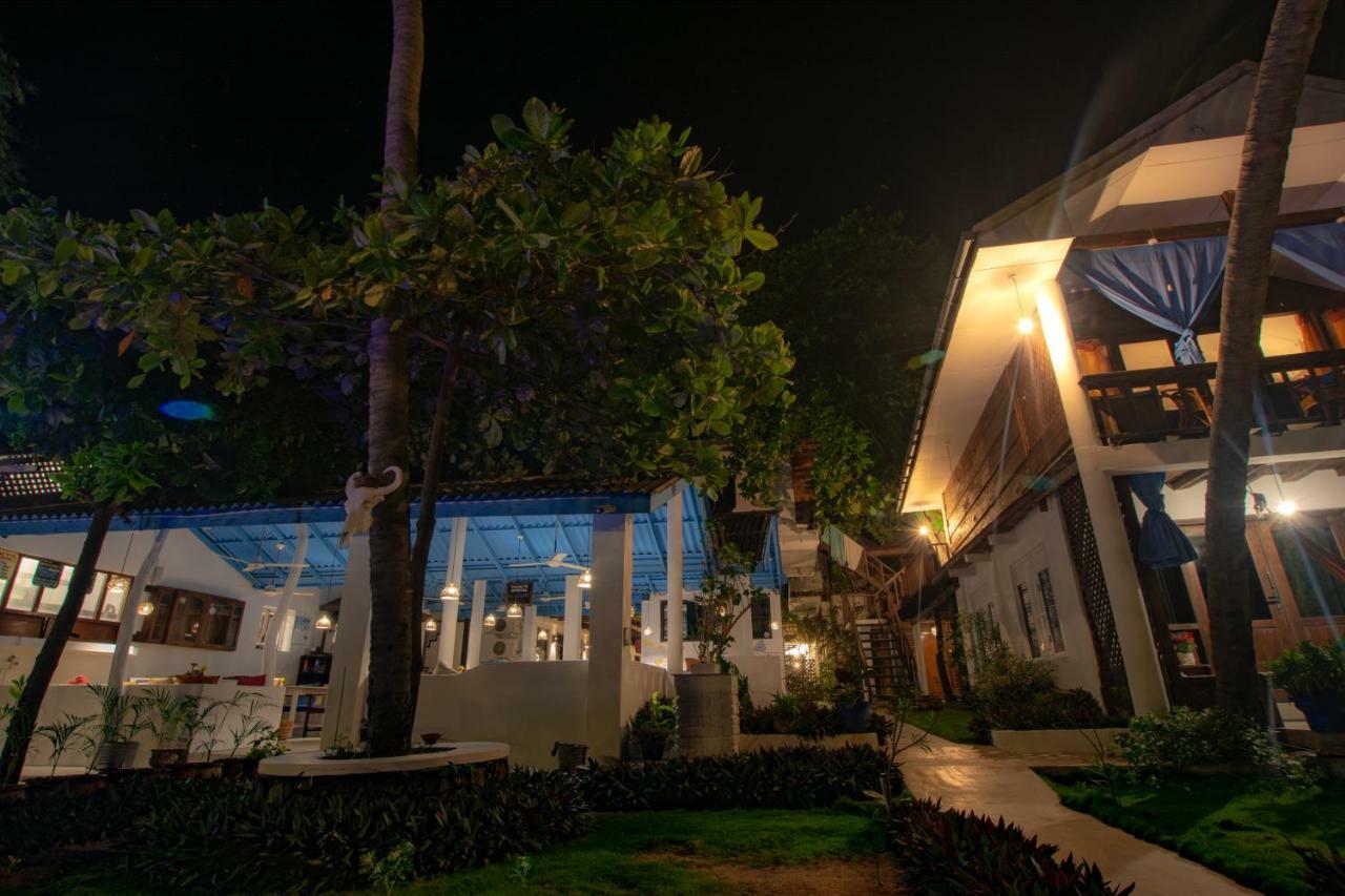 Water Edge Hotel & Restaurant Arugam Bay Exterior foto