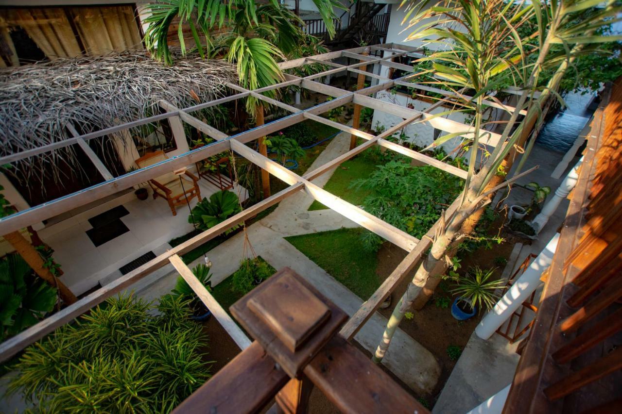 Water Edge Hotel & Restaurant Arugam Bay Exterior foto