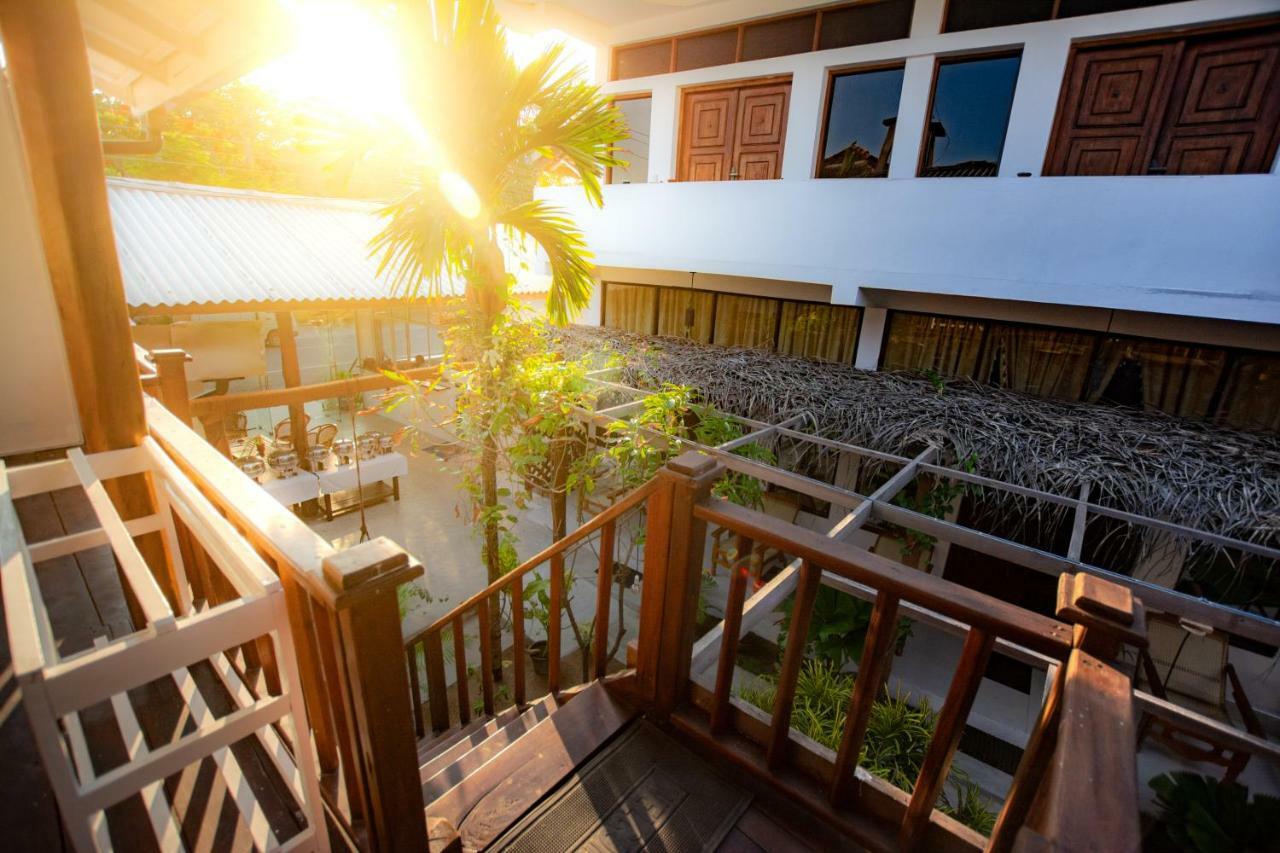 Water Edge Hotel & Restaurant Arugam Bay Exterior foto