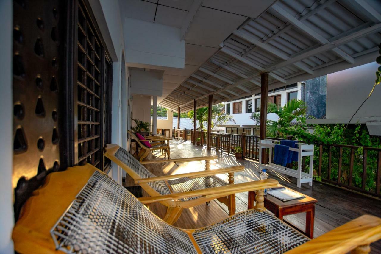 Water Edge Hotel & Restaurant Arugam Bay Exterior foto